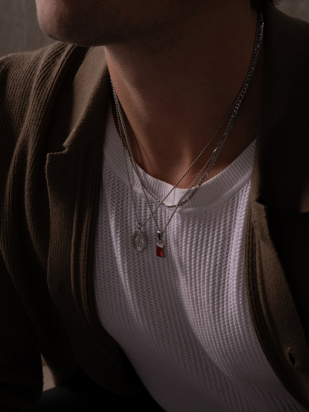 RED GEMSTONE CHAIN | Zilver